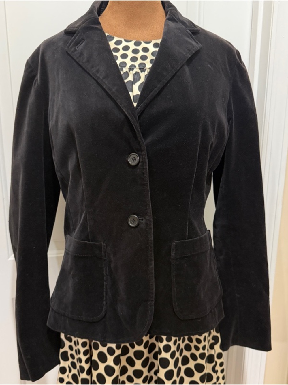 Vintage GAP Black Velvet Notch-Lapel Blazer with Purple Satin Lining
